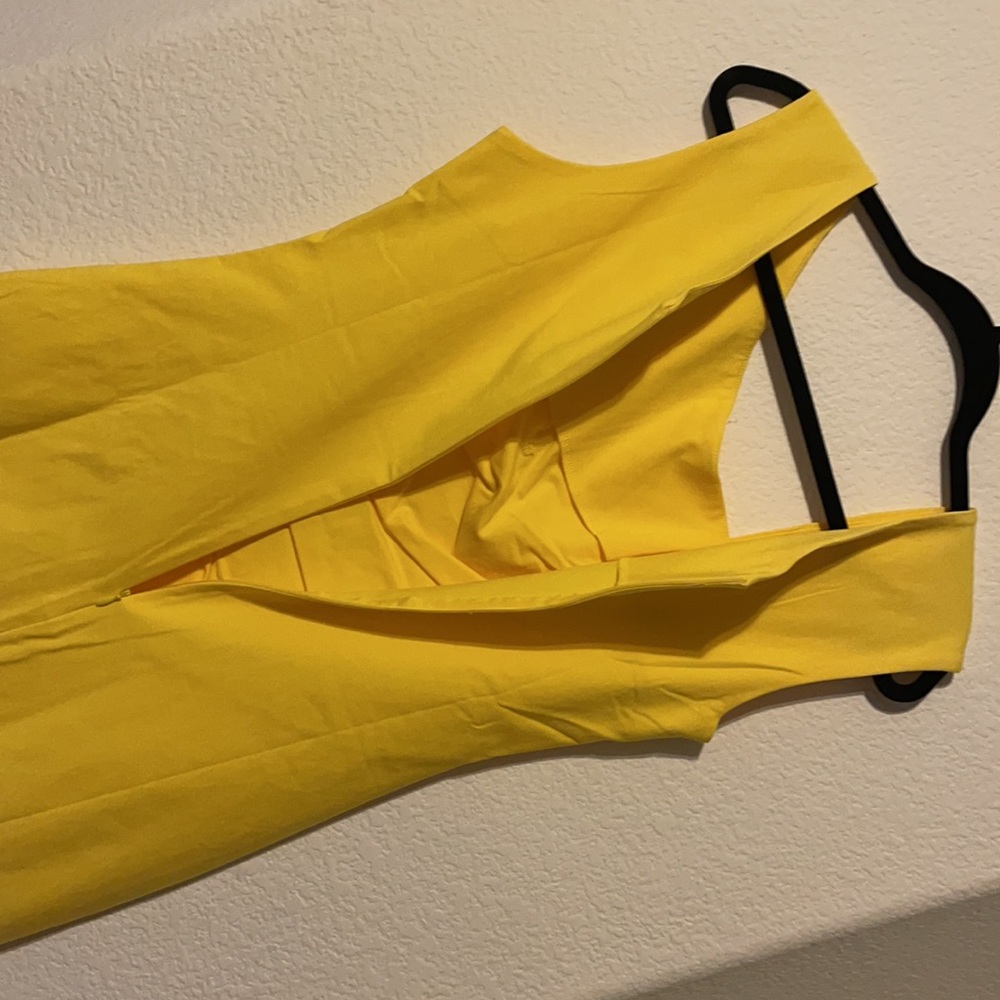 Dress - Picture 6 of 7